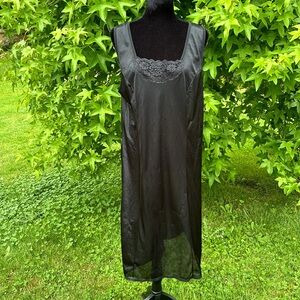 Anthony Richards Vintage Black Slip